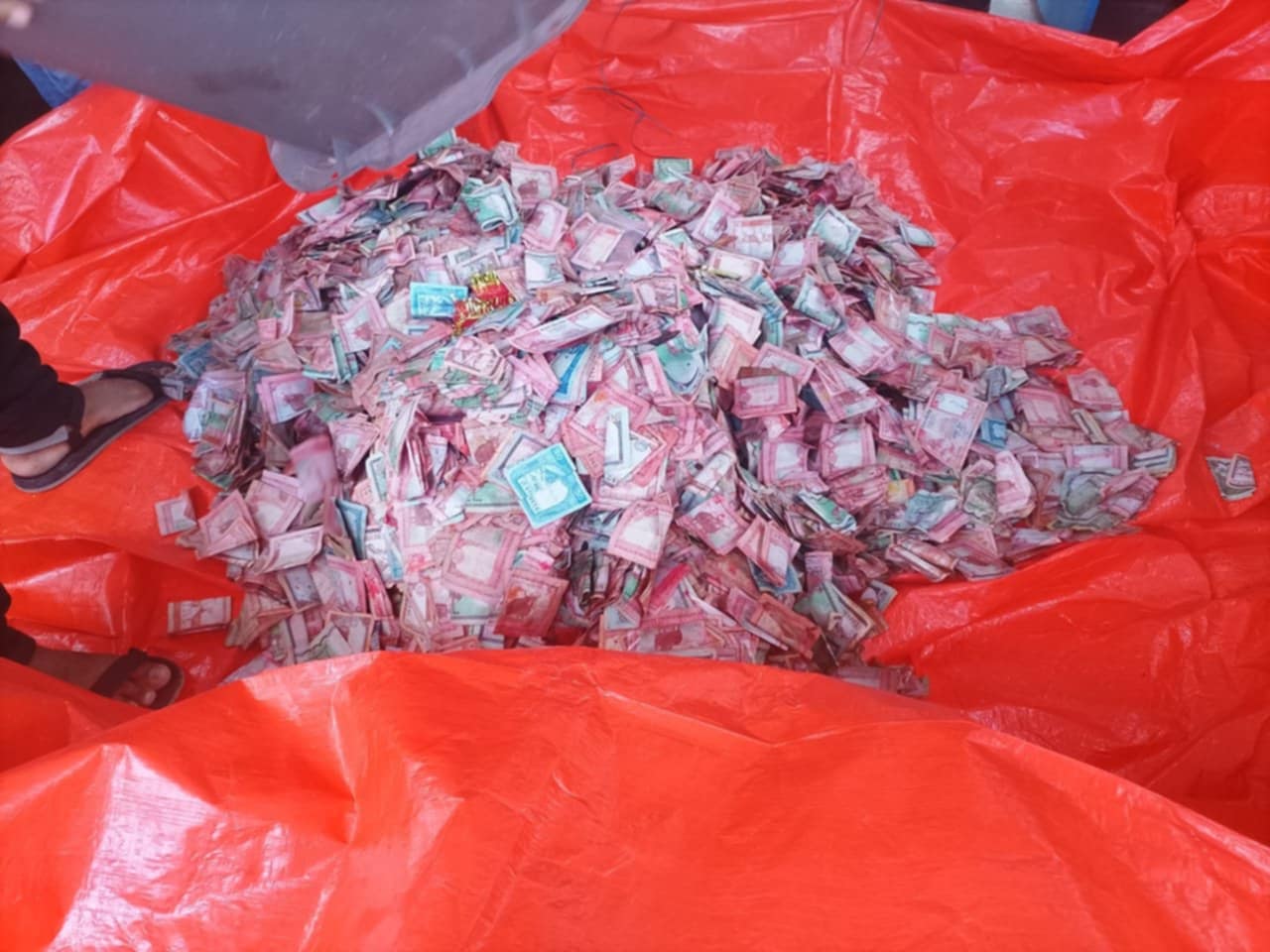 गोसाइँकुण्डमा २ लाख बीस हजार एक सय असी रुपैंया भेटी सङ्कलन