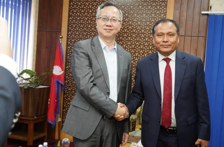 काठमाडौं-कोदारी र स्याफ्रुबेंसी-रसुवागढी सडक मर्मतमा सहयोग गर्न चीनलाई उर्जामन्त्रीको आग्रह