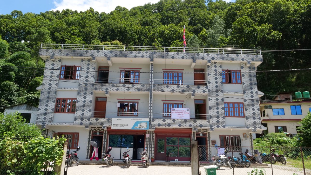 जोखिम बढे पछि उत्तर गया गाउँपालिकाको प्रशासनिक भवन अन्यत्र सर्‍यो