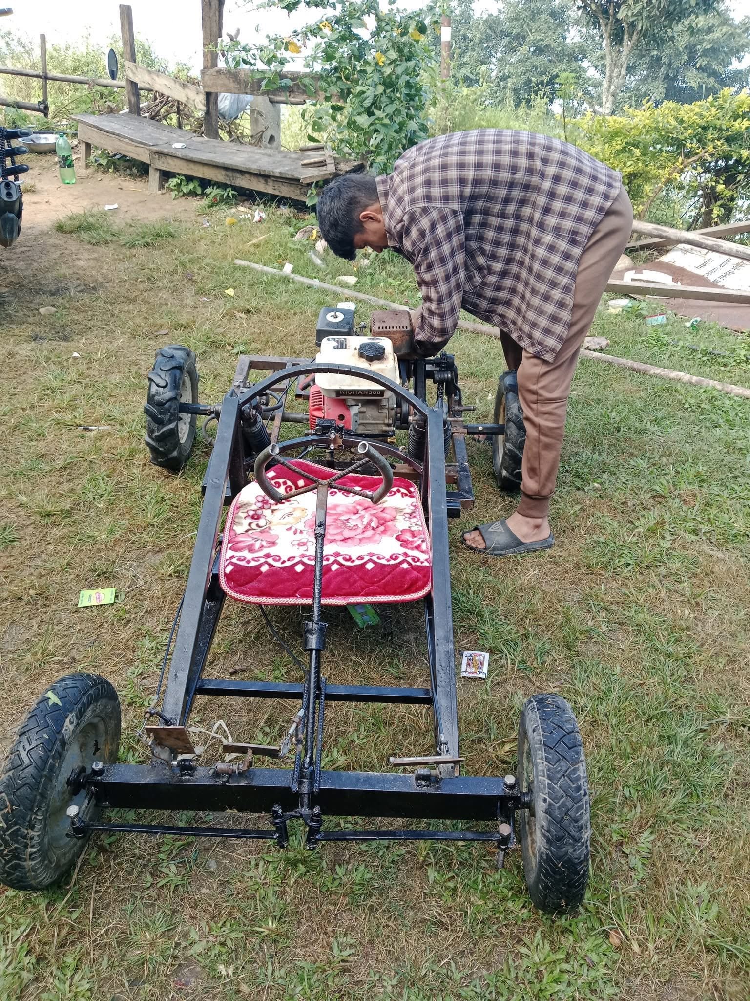 युवाले बनाए रेसिङका लागि ‘गो–कार्ट’